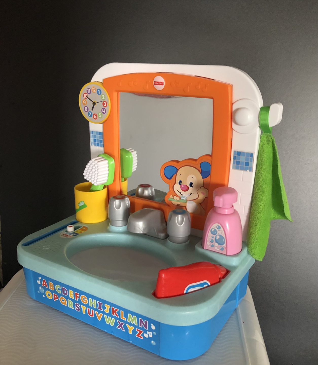 Fisher-Price Laugh & Learn Let’s Get Ready Sink thumbnail