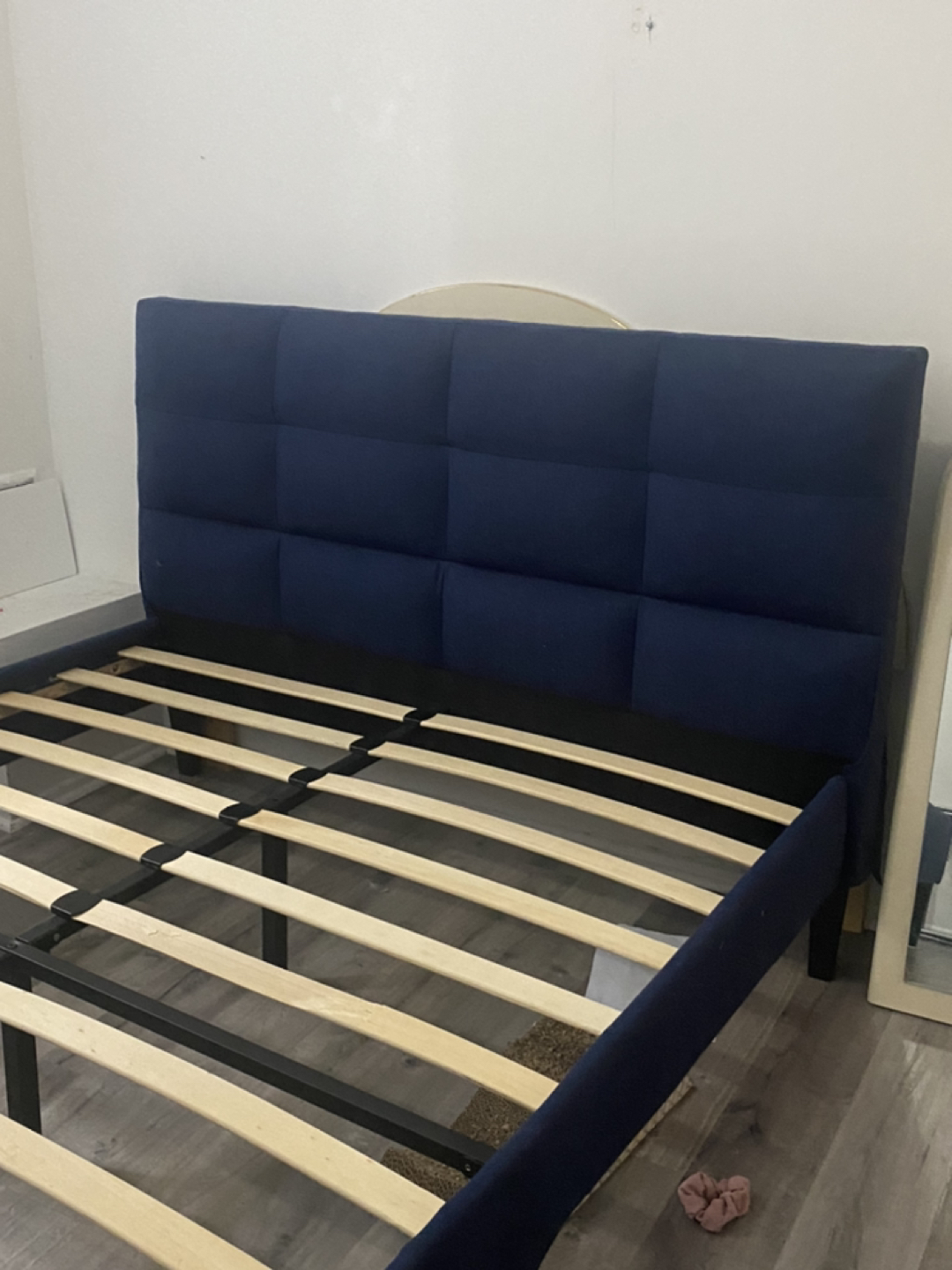 Queen bedframe thumbnail