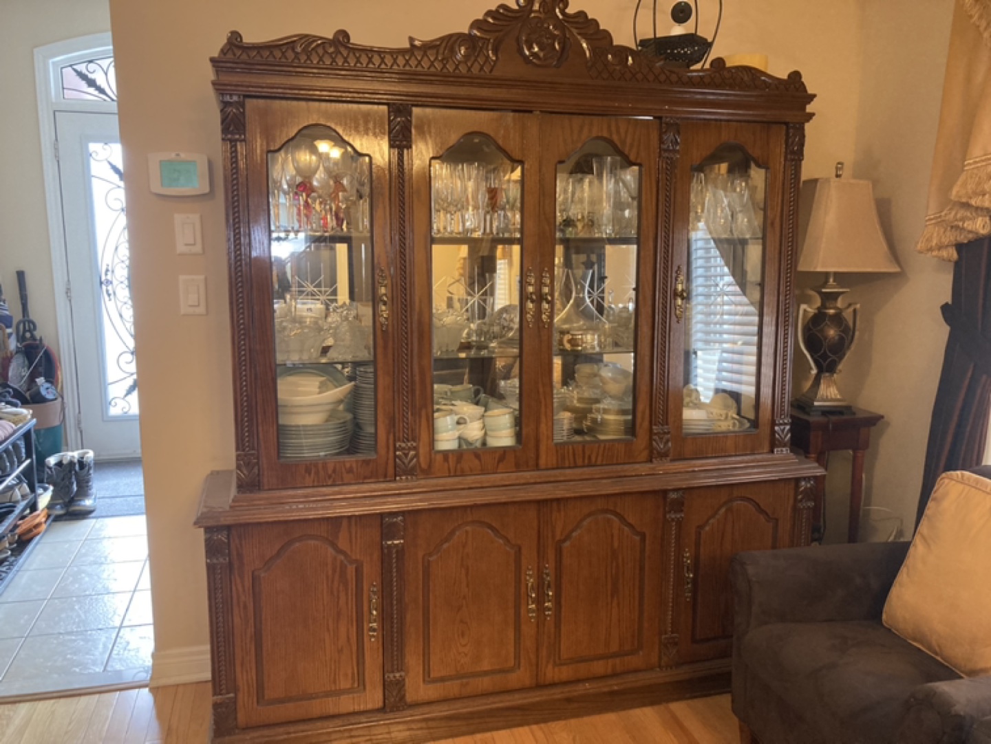 Beautiful Antique Dining Room Hutch image indicator(3)