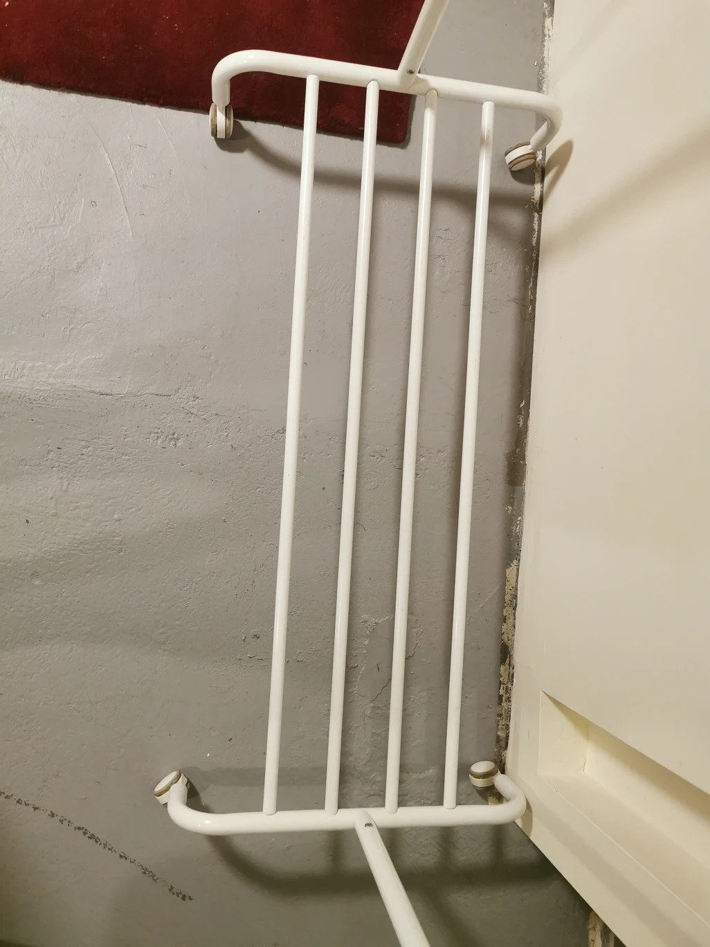 Portable Clothes Rack - Excellent Condition - photo 3