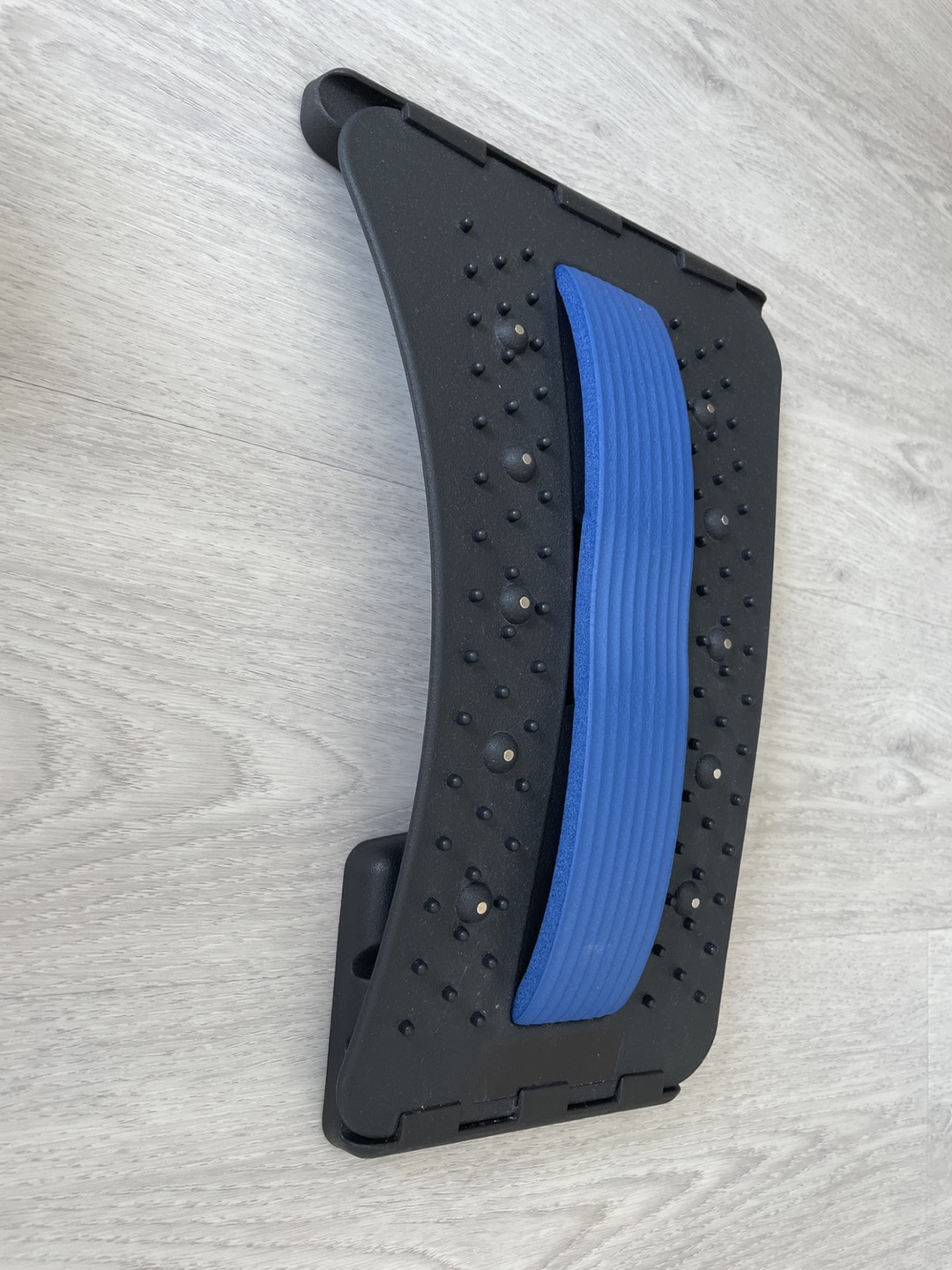 Back Stretcher for Lower and Upper Back Massage and Support thumbnail