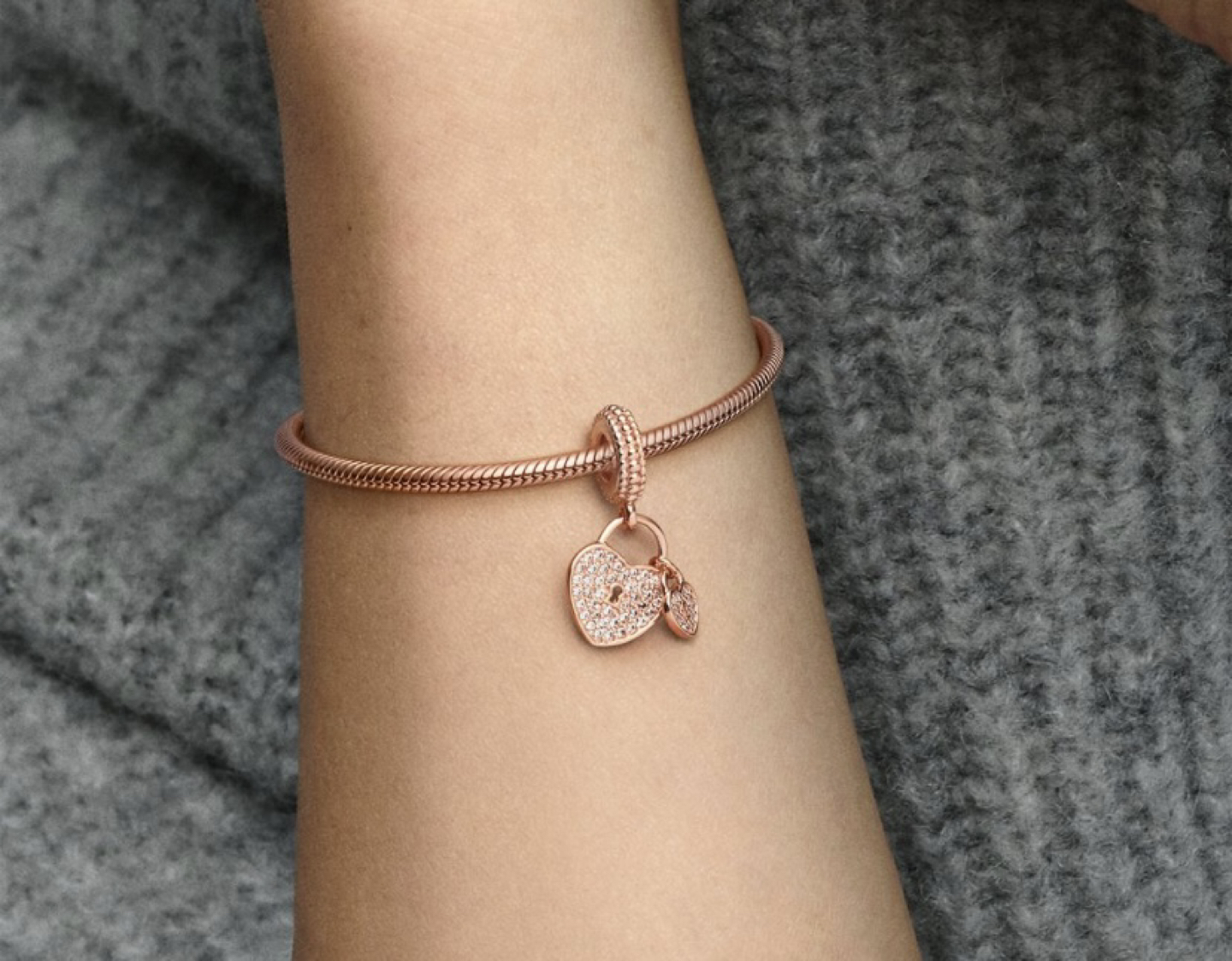 Pavé Heart Padlocks Pandora Dangle Charm with 14k image indicator(4)