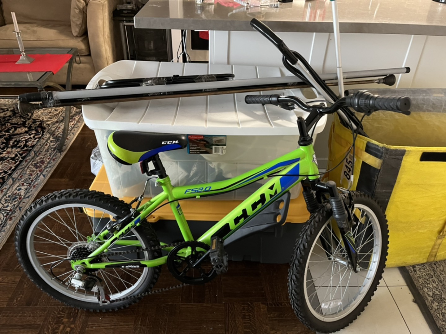 Bicycle and boxing for sale each 100$