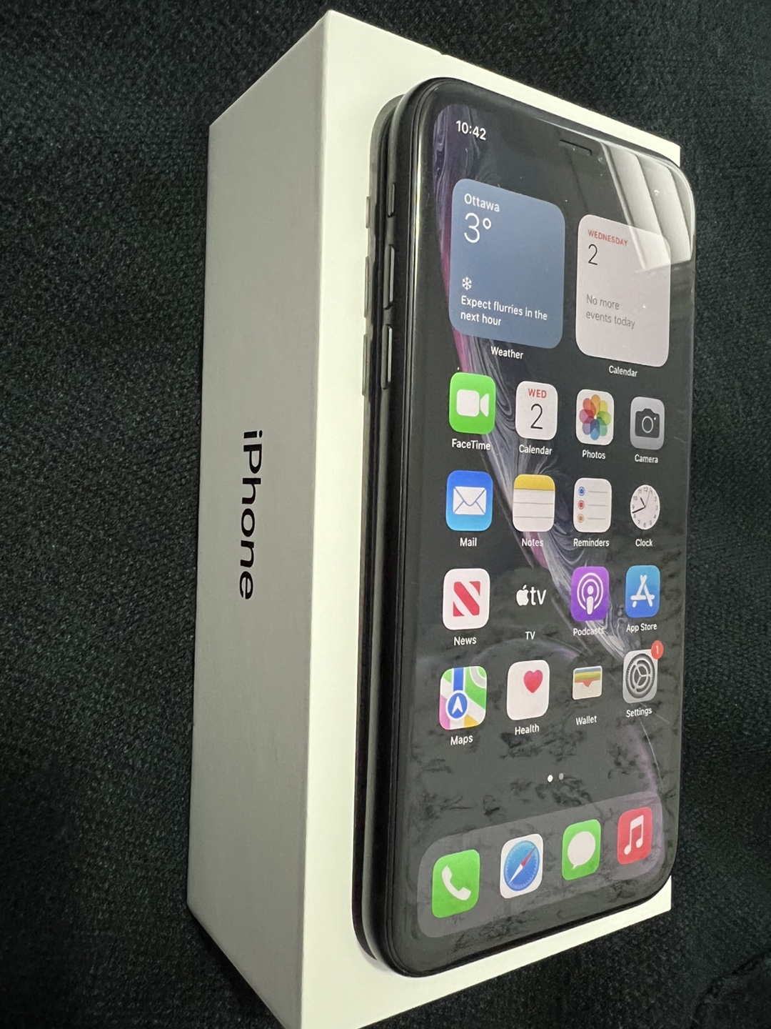 Black iPhone XR 64Gb - photo 4