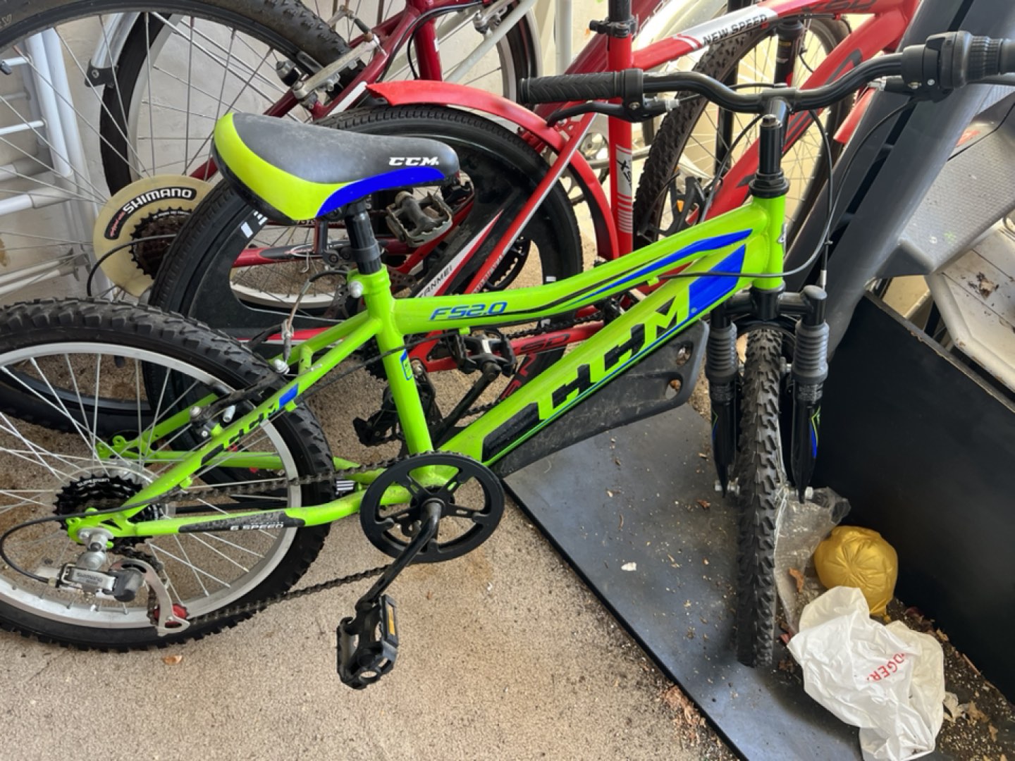 Bicycle and boxing for sale each 100$ image indicator(5)