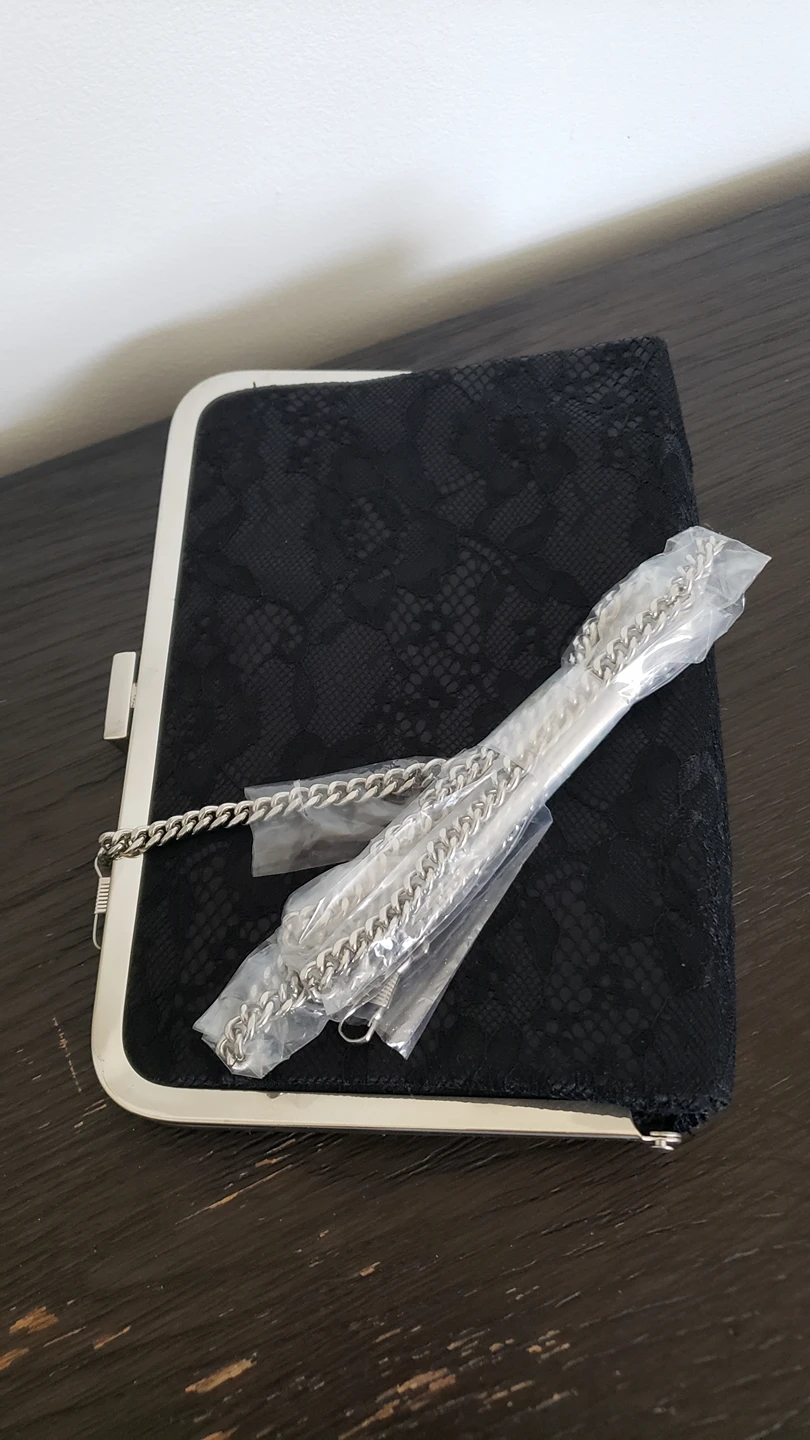 Prom/party clutch image indicator(3)