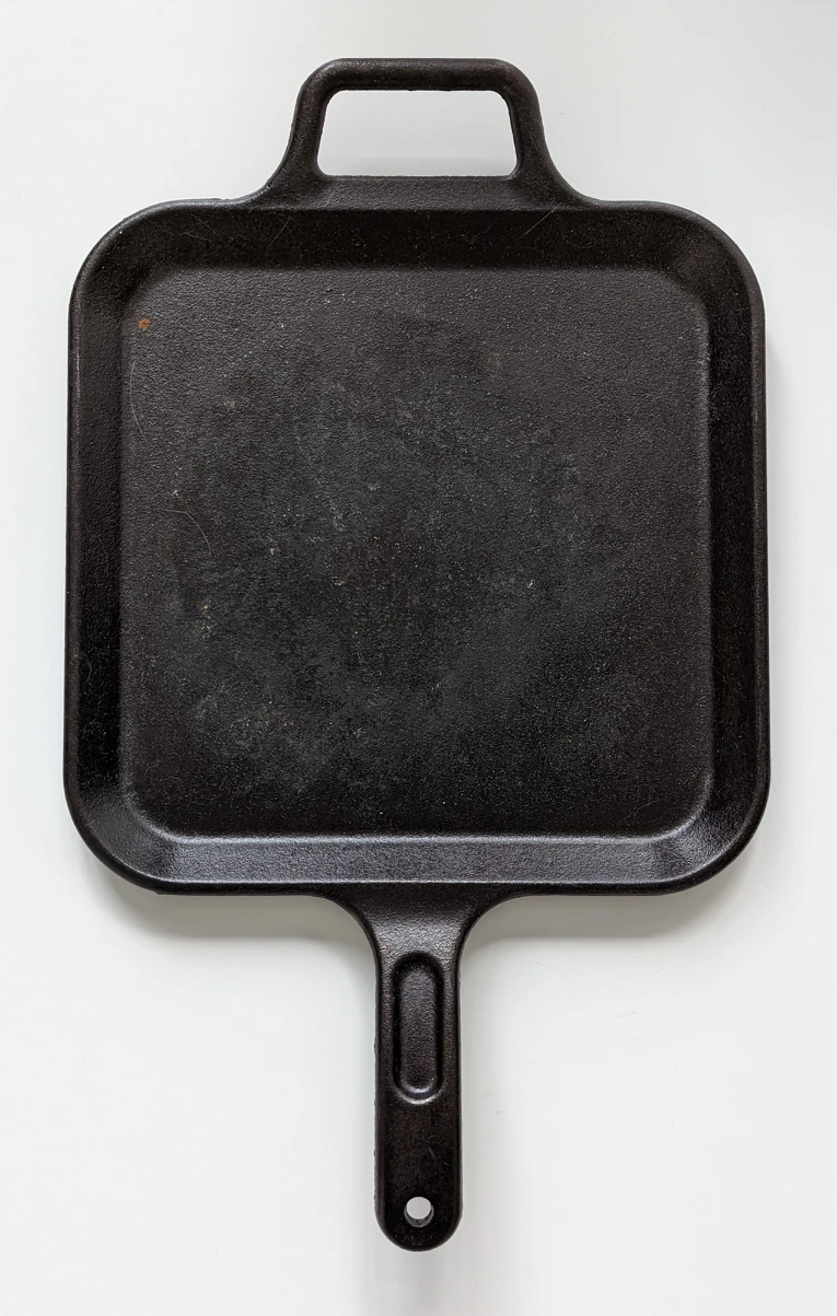 Lodge cast iron 12" griddle pan with handle thumbnail