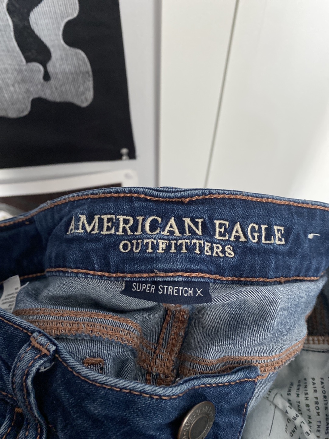 American Eagle Skinny Jeans image indicator(3)