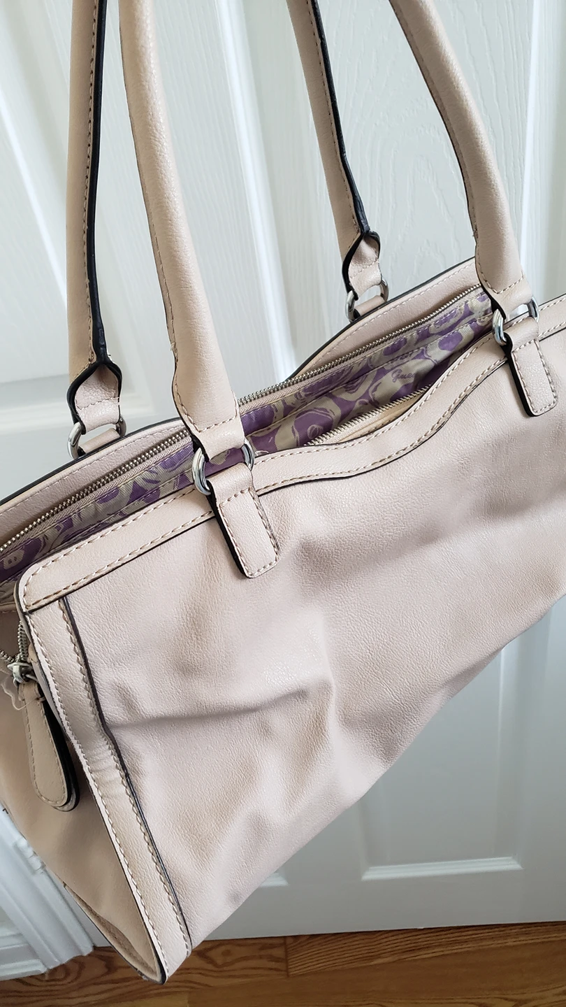 Guess bag for sale image indicator(2)