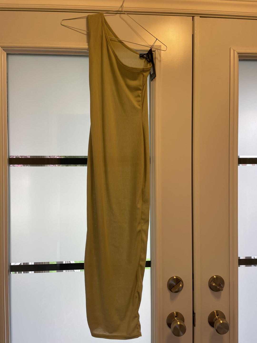 BNWT One Shoulder Summer Dress by Pretty Little Thing image indicator(2)