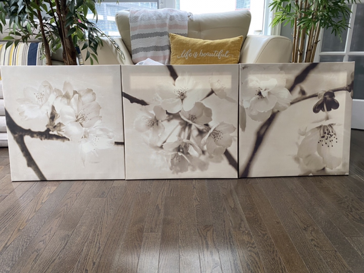 IKEA Flora Maia Wall Decor thumbnail