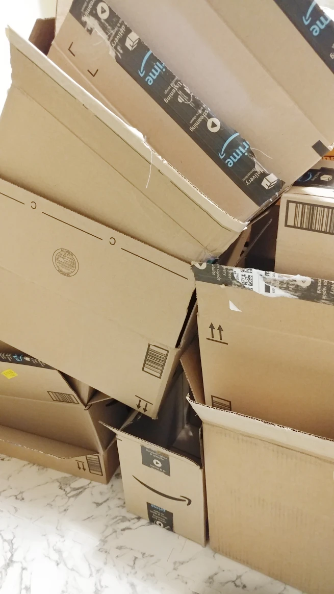 Free boxes - small , medium thumbnail