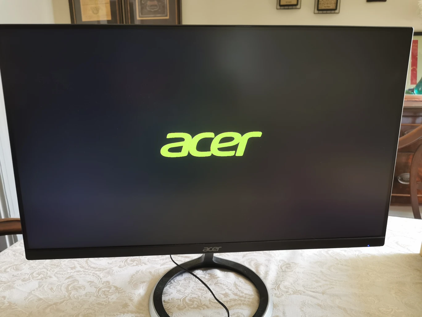 Acer ED246Y LED backlit 24" monitor
