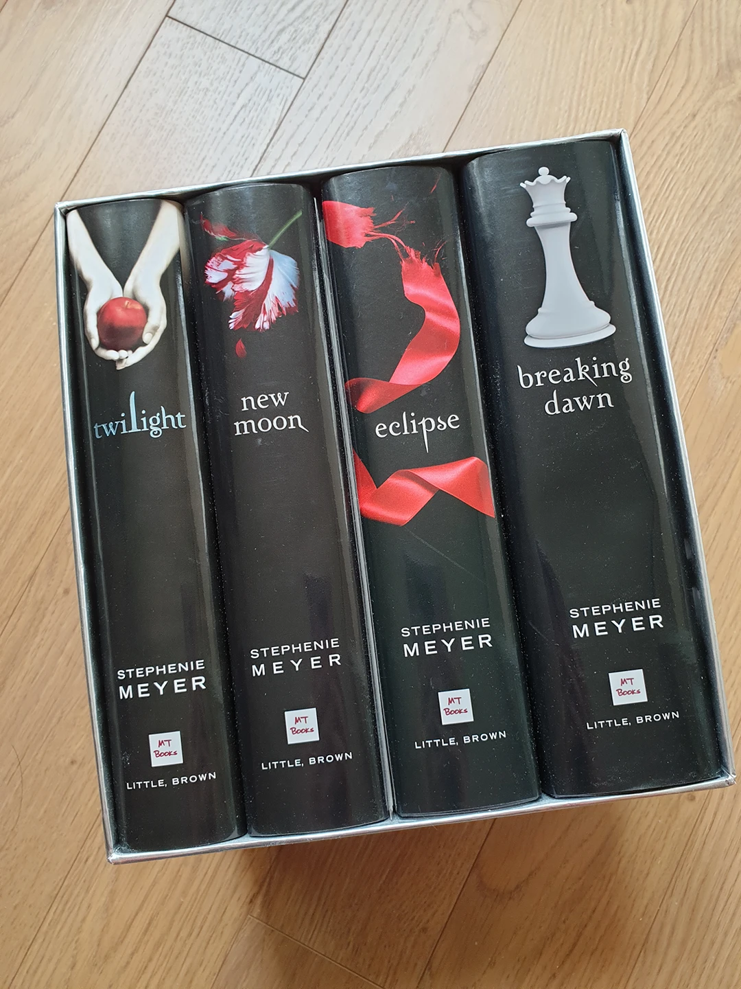 Twilight Saga Series Hardcover Box Set