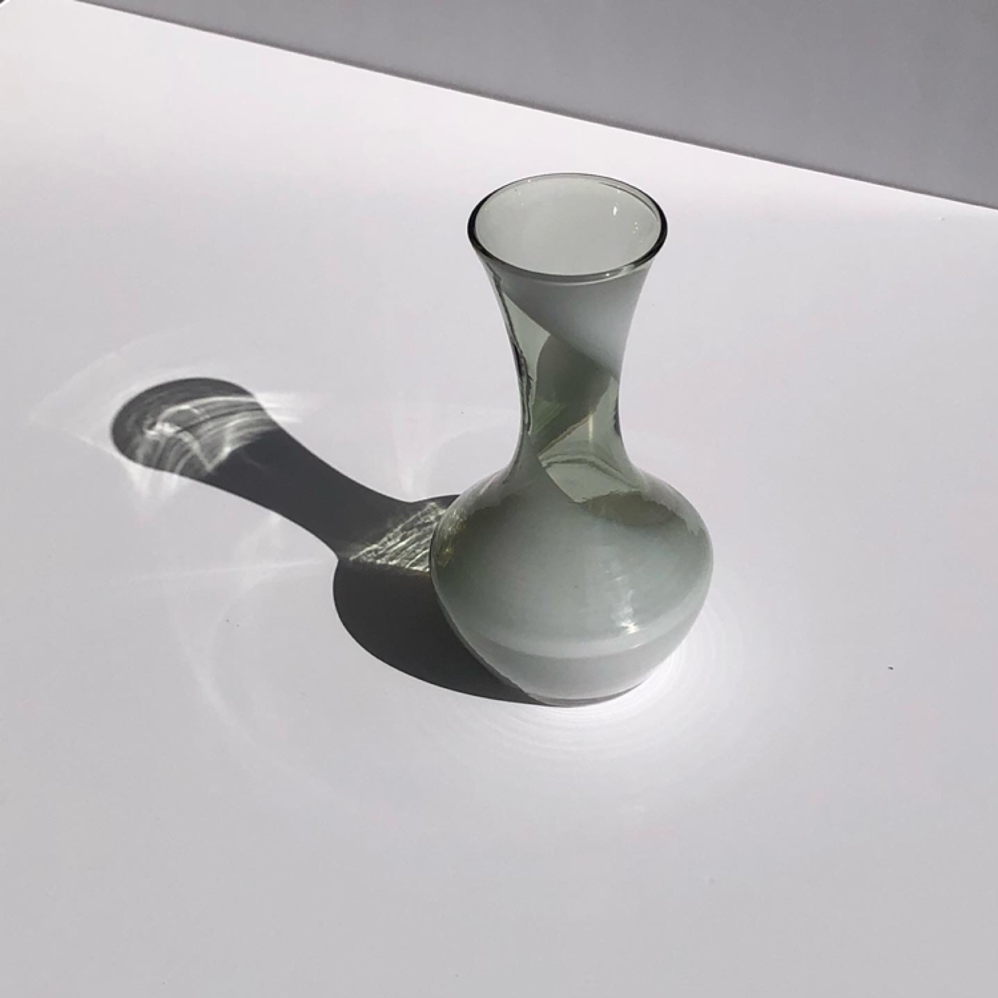 Small Vintage Smoked Glass Swirl Budvase - photo 2