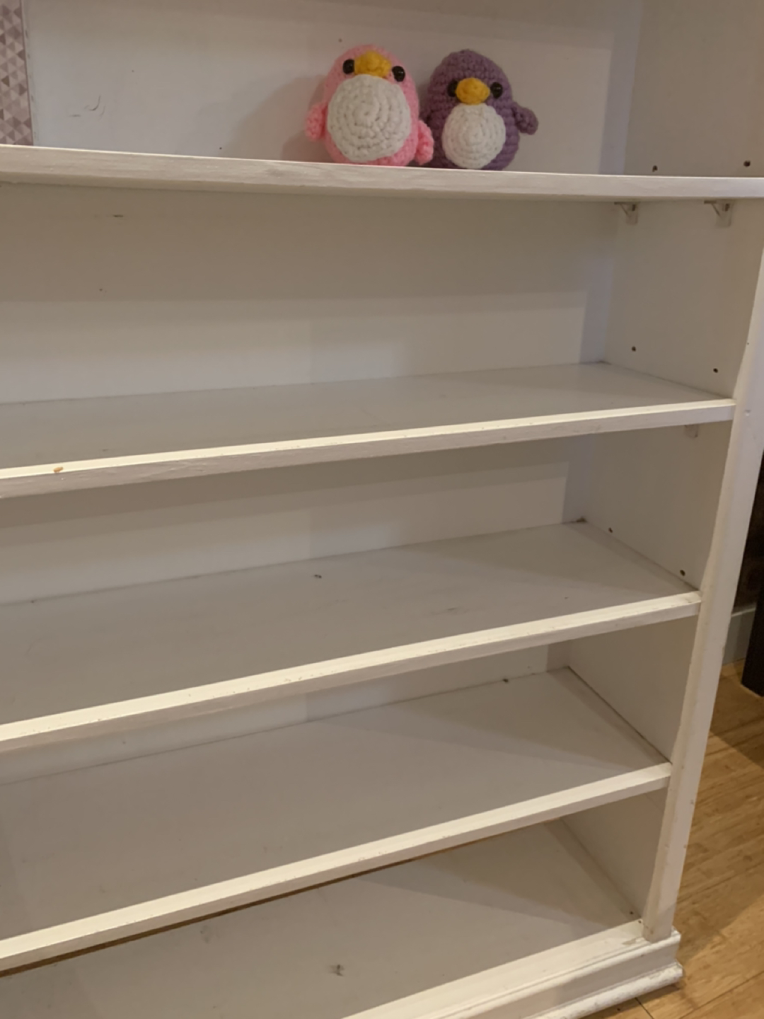 White bookshelf - photo 4