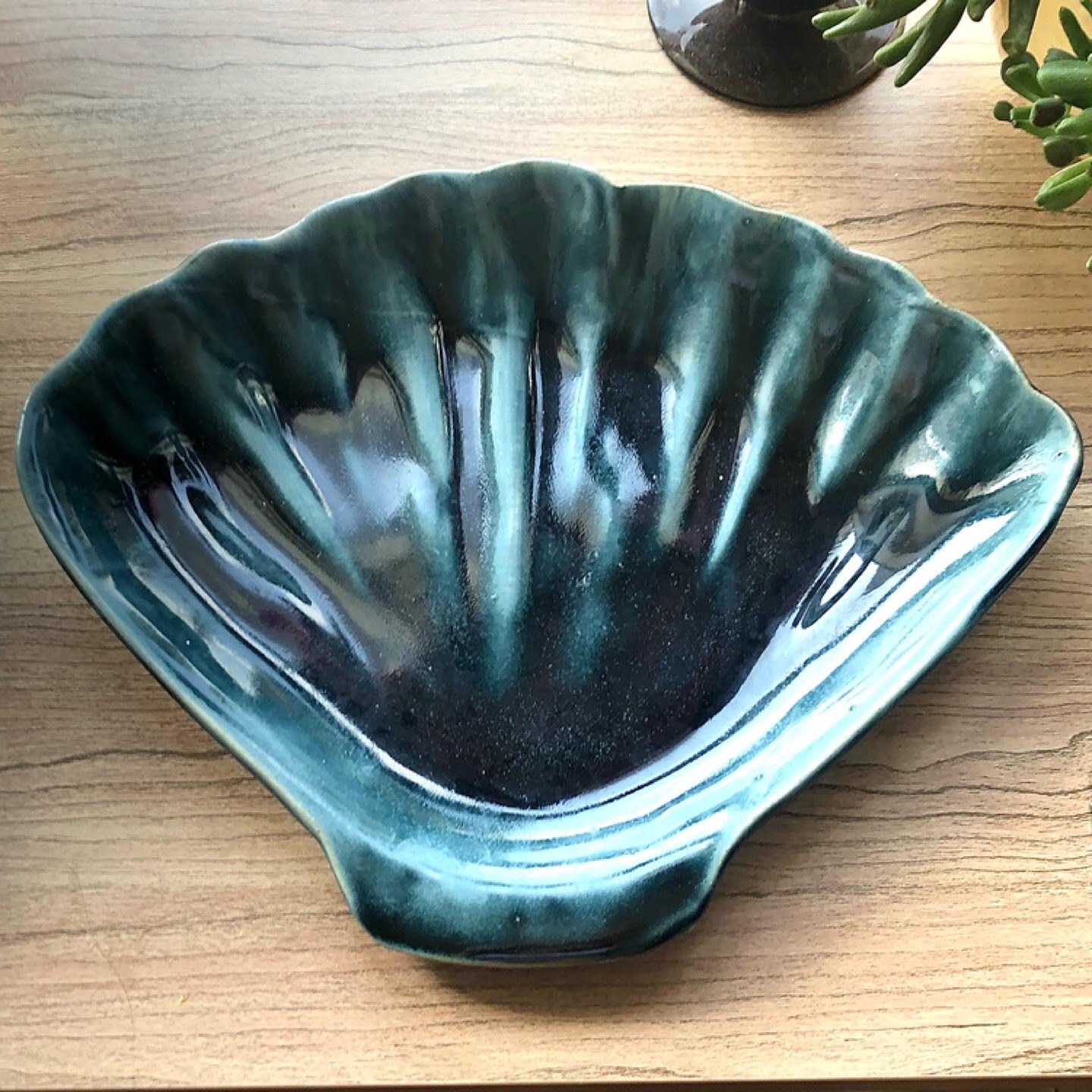 Large Vintage Ceramic Shell Catch All - photo 3