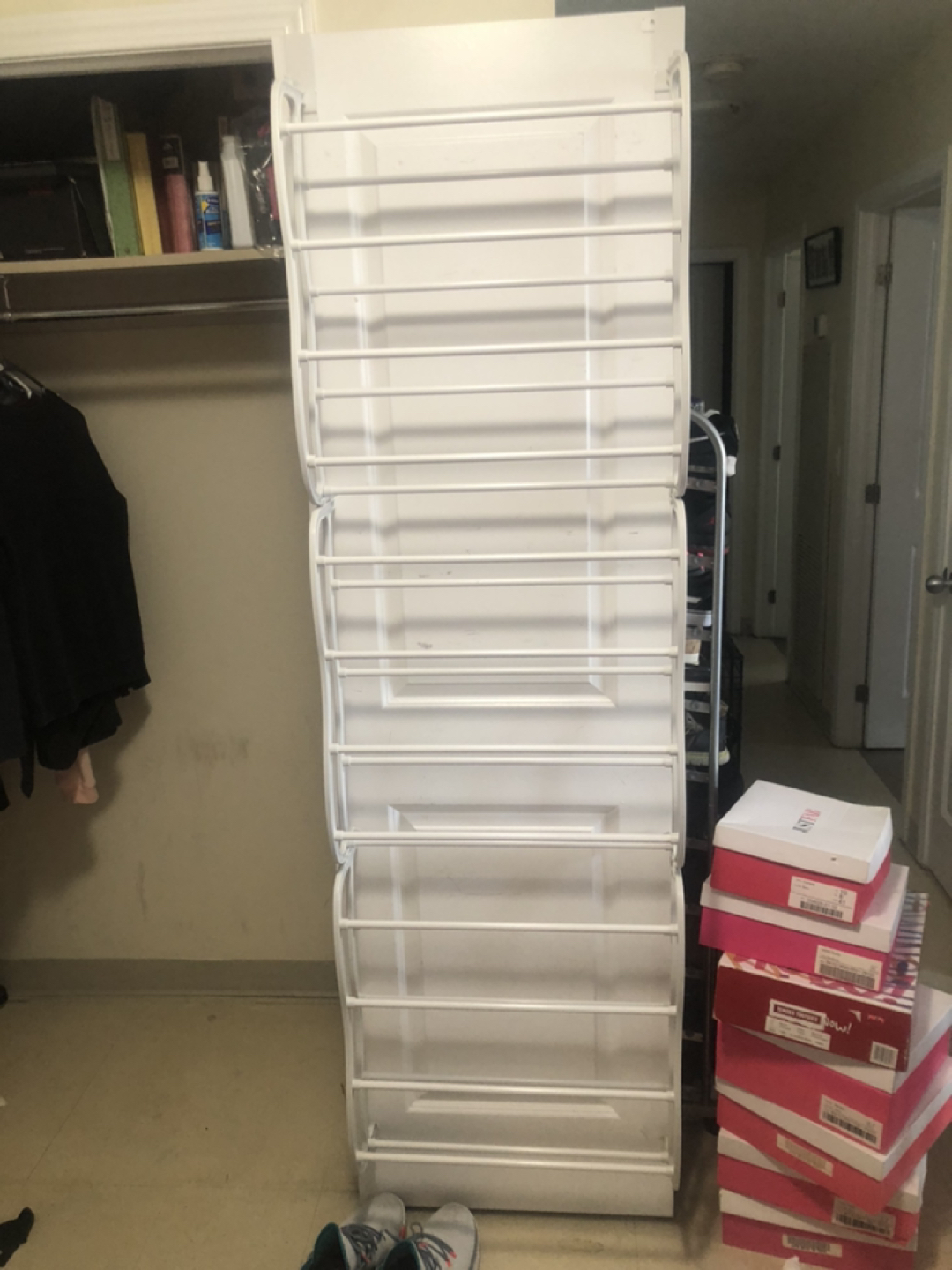Shoe rack