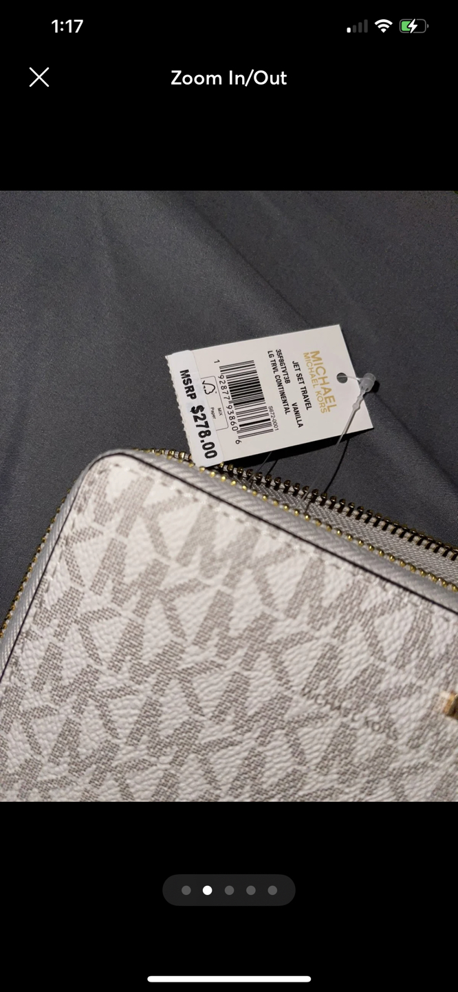Micheal kors wallet image indicator(5)