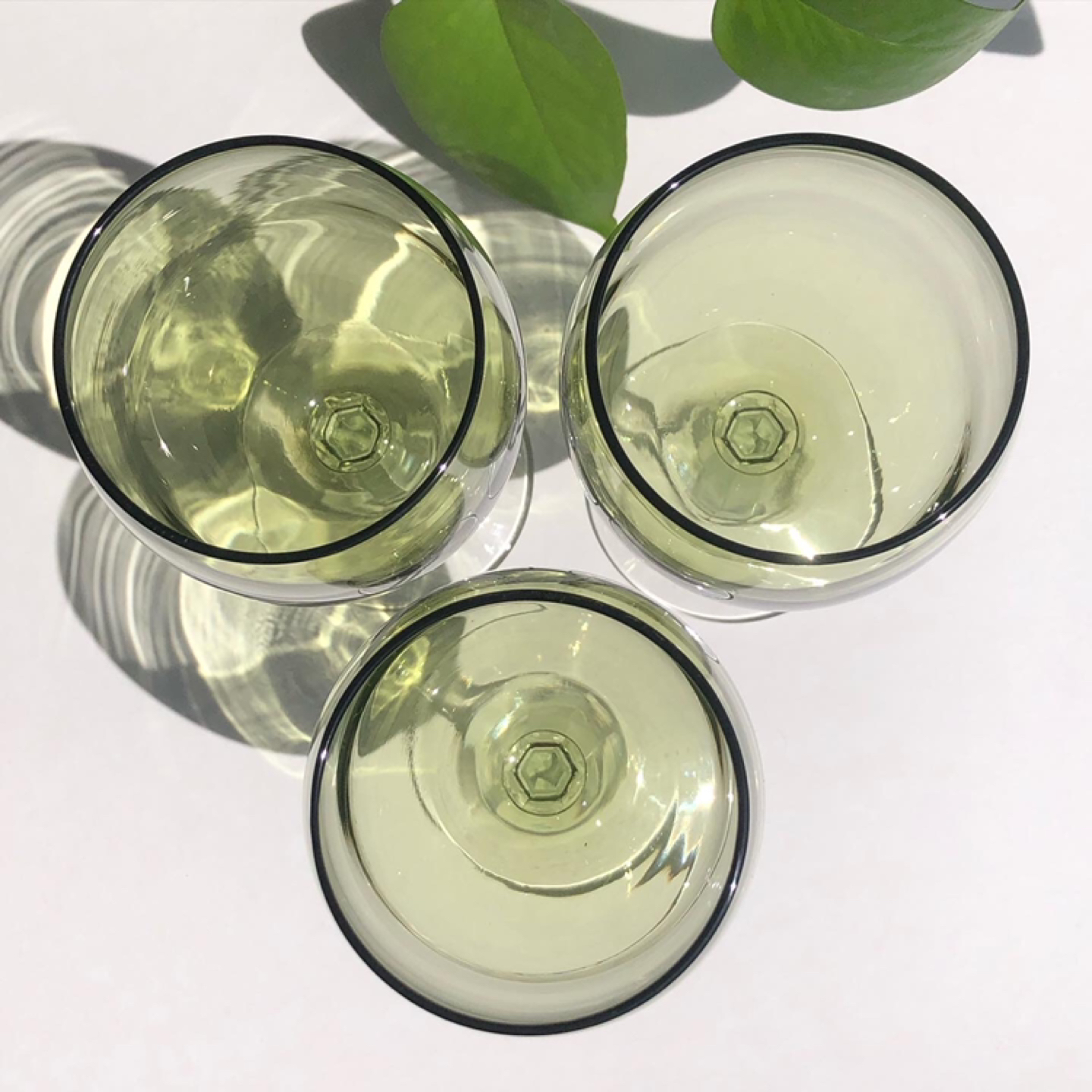 Set of 3 Vintage Olive Green Win Glasses - photo 3