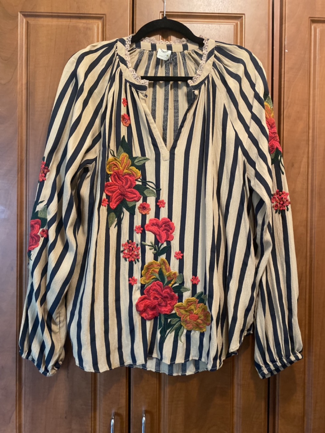 Anthropologie Akemi + Kin blouse