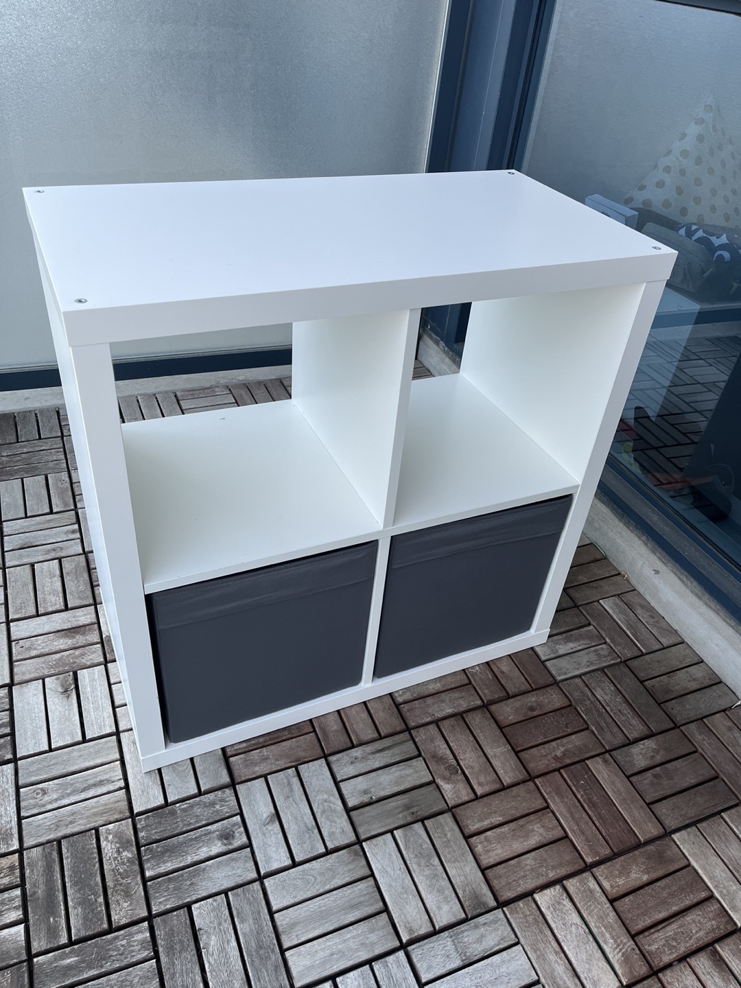 IKEA Kallax white 2x2 shelves *LIKE NEW* - photo 2