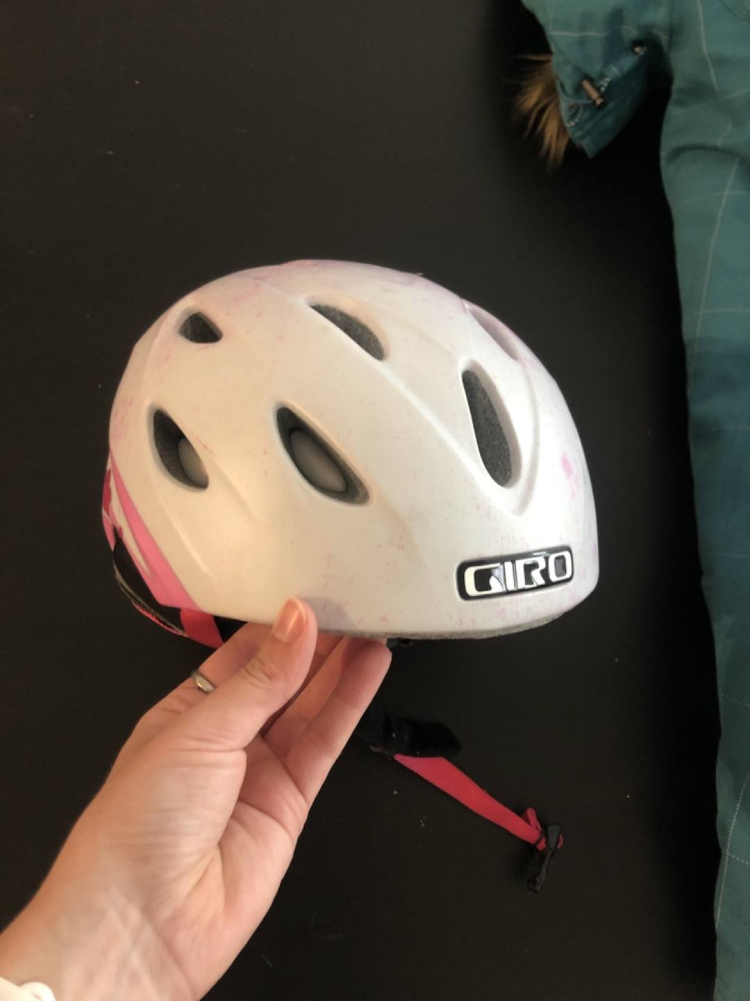Adult Small Giro Ski Helmet - photo 2