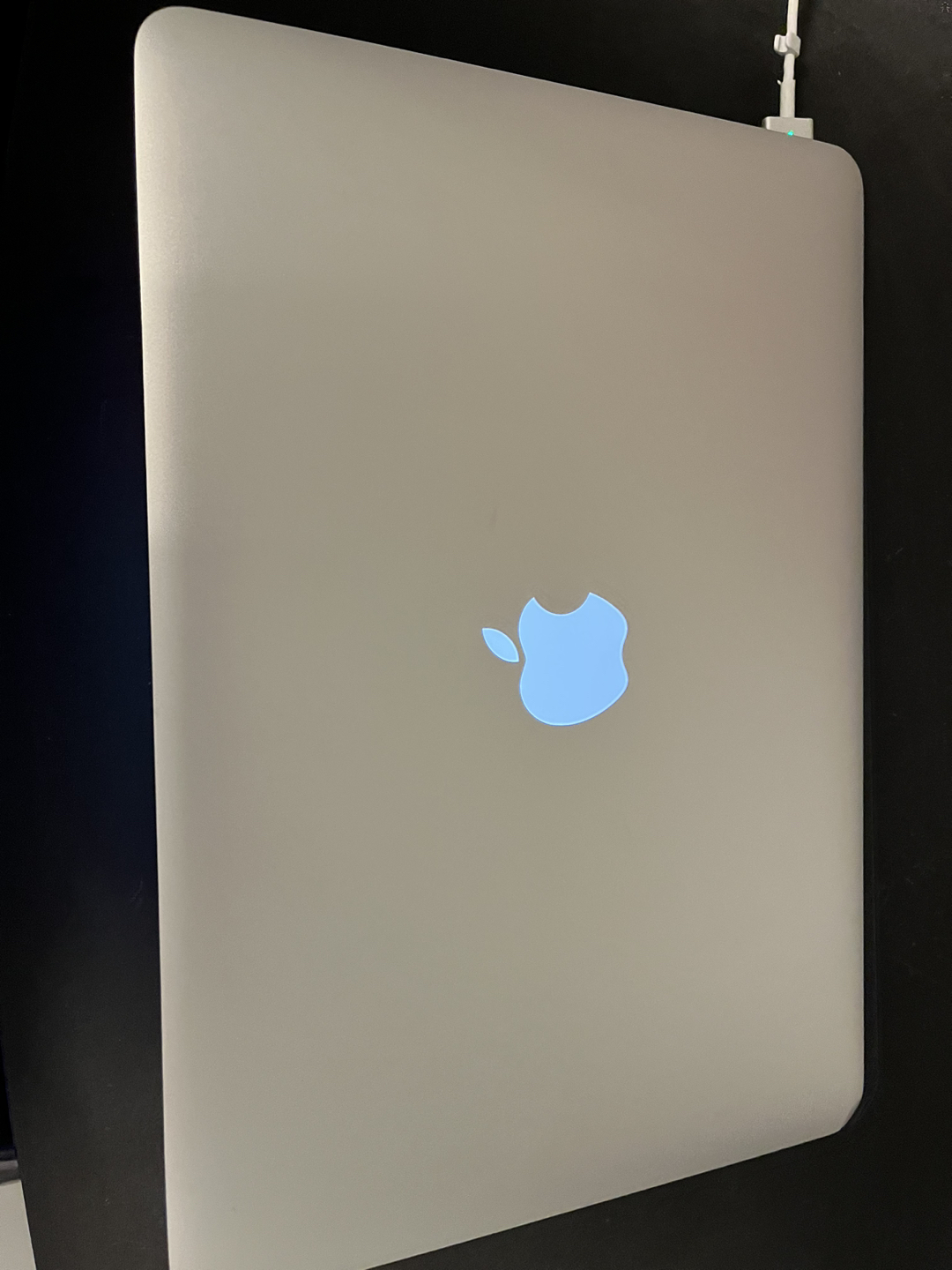 2016 MacBook Air - photo 2
