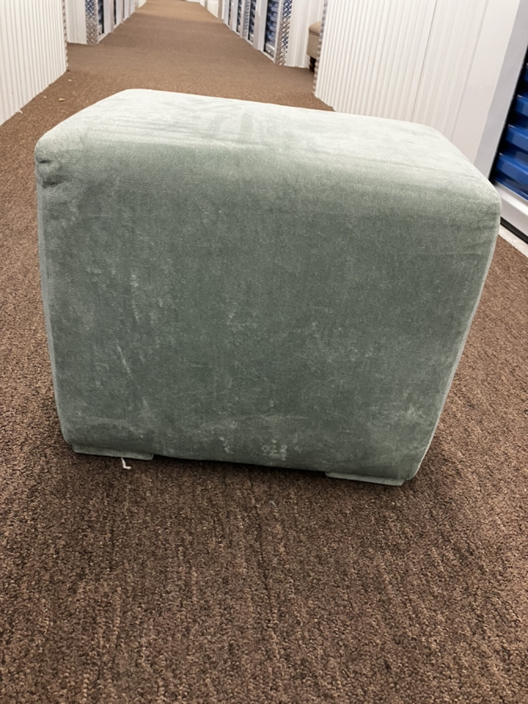 Footstool/ Ottoman thumbnail
