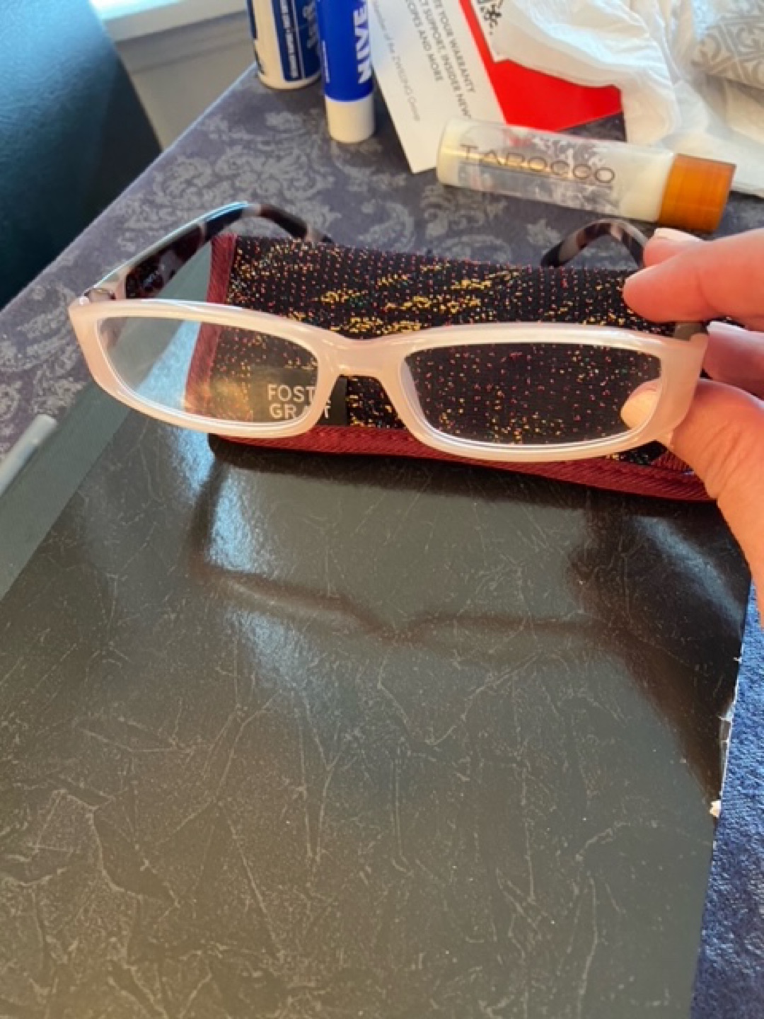 Reading glasses 2 in great condition with case . Each $10 - photo 5
