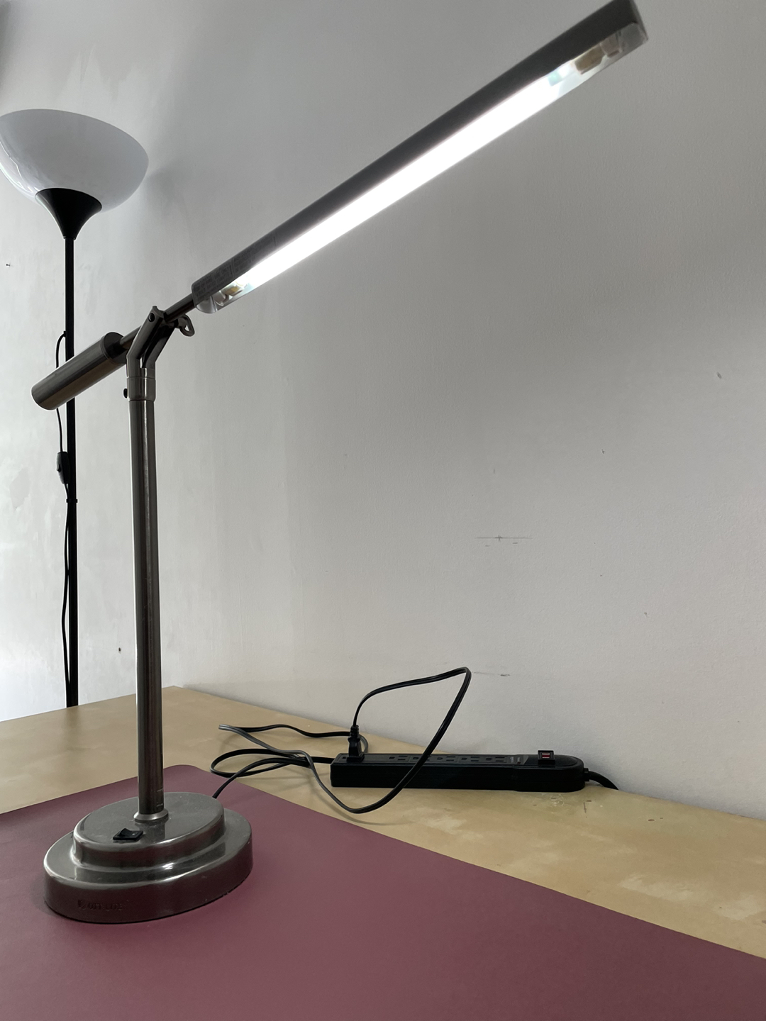 OttLite Desk Lamp - photo 2