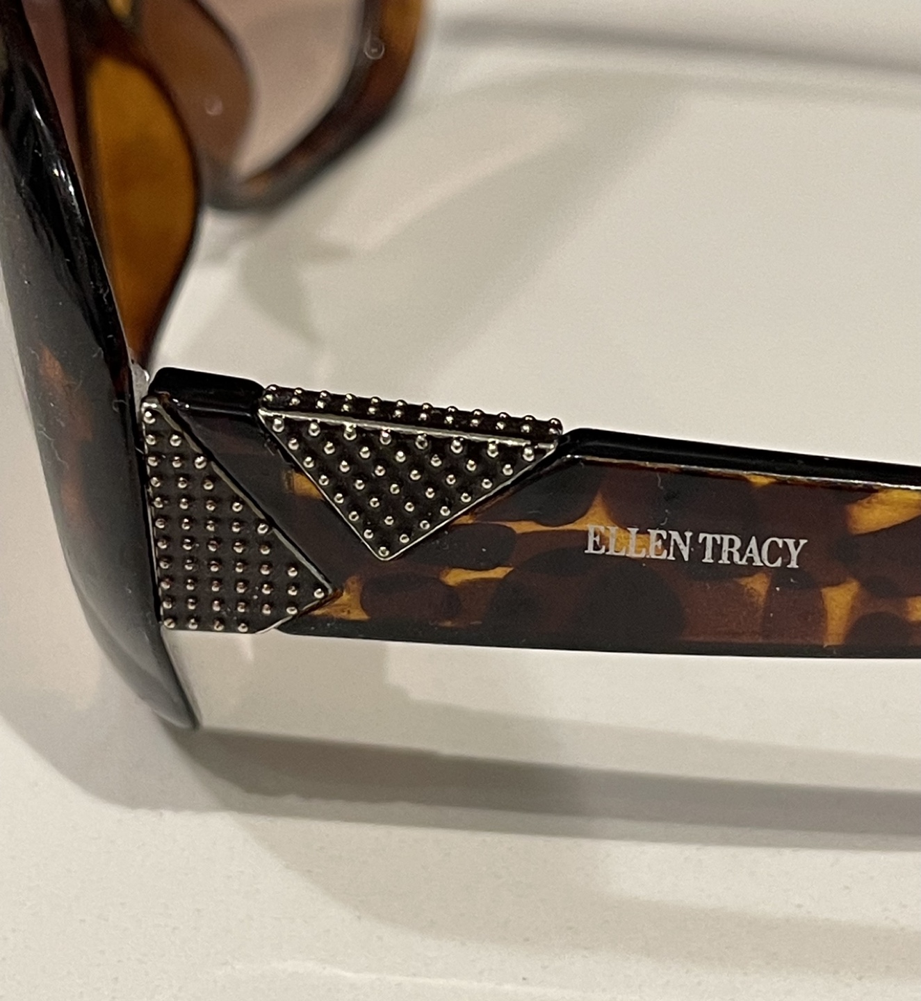 Sunglasses image indicator(7)