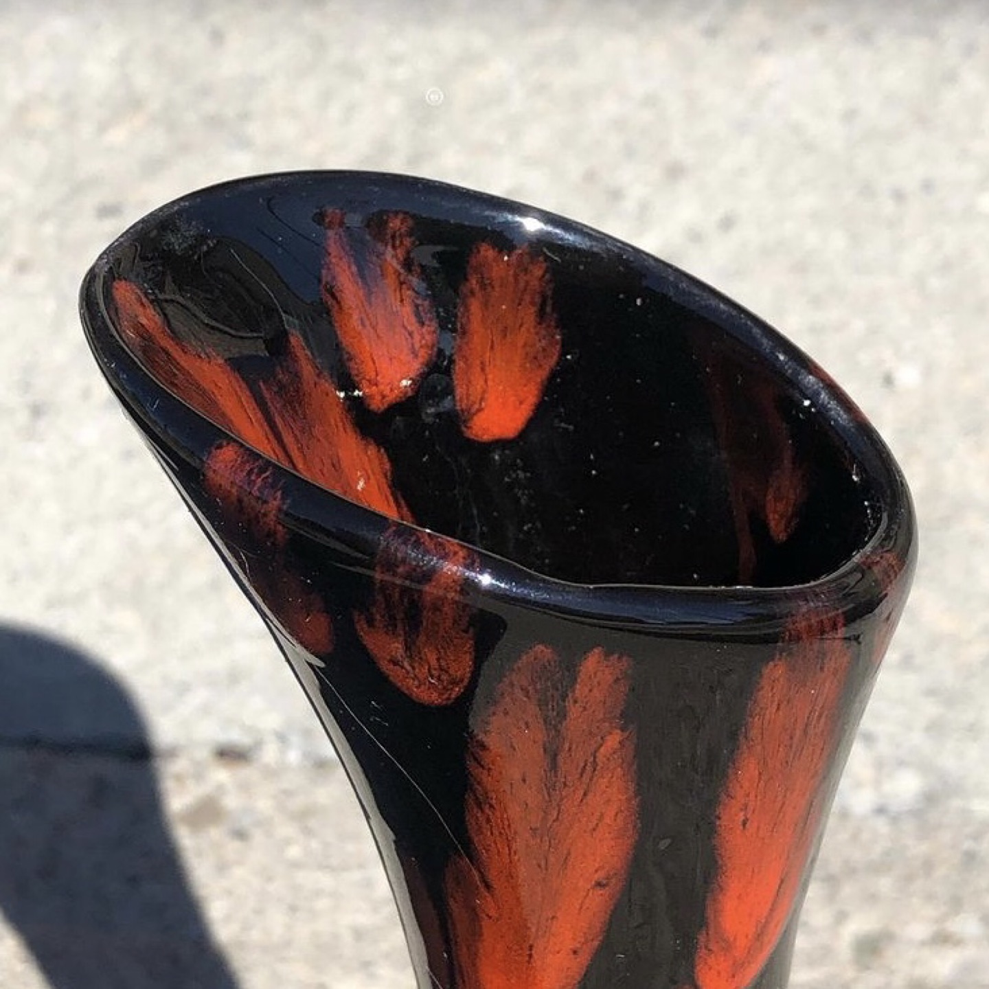 Vintage 70s Red and Black Vase - photo 4