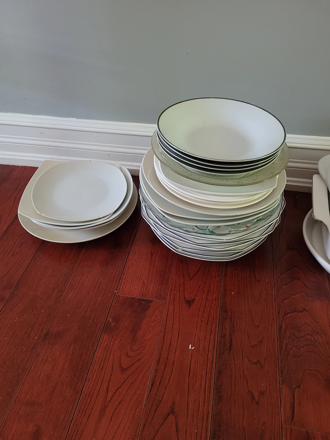 plates - photo 2