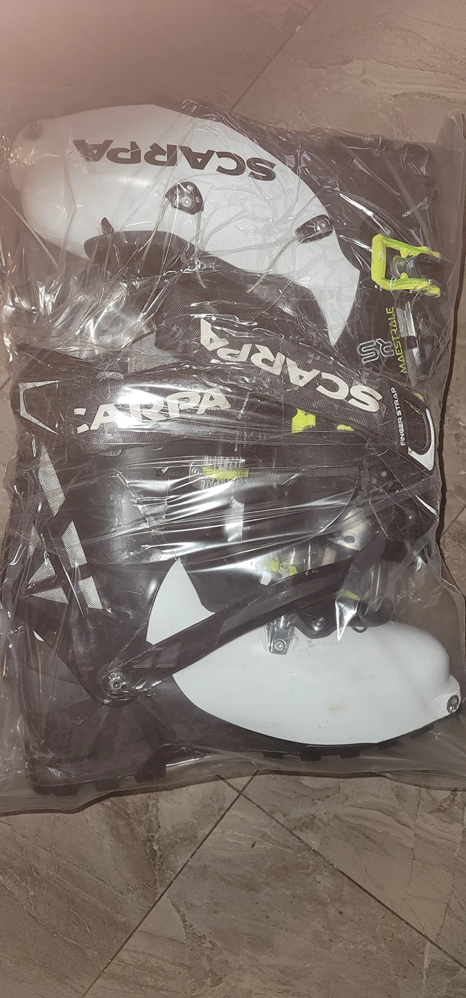 2 PAIRS SCARPA SKI  TOURING BOOT SHELLS MEN'S    31.5