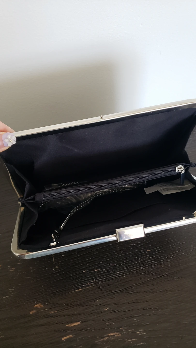 Prom/party clutch image indicator(2)