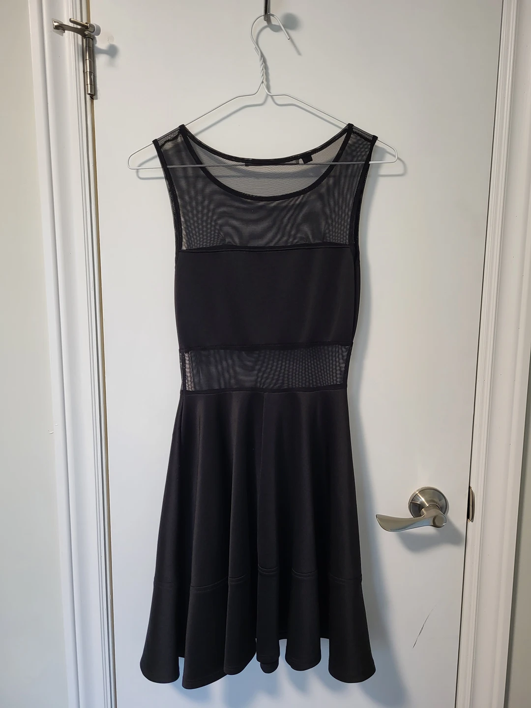 Black Guess Dress (Size XS) image indicator(5)