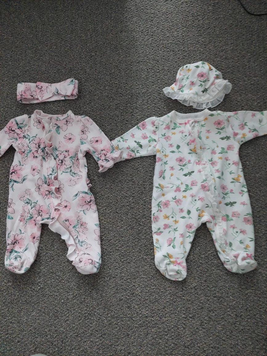 Newborn (ruffled) bodysuits #freecycle