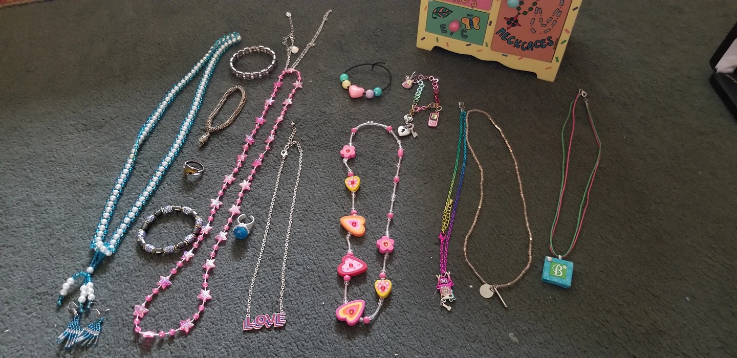 cute jewelry box and collection of children's jewelry - photo 2