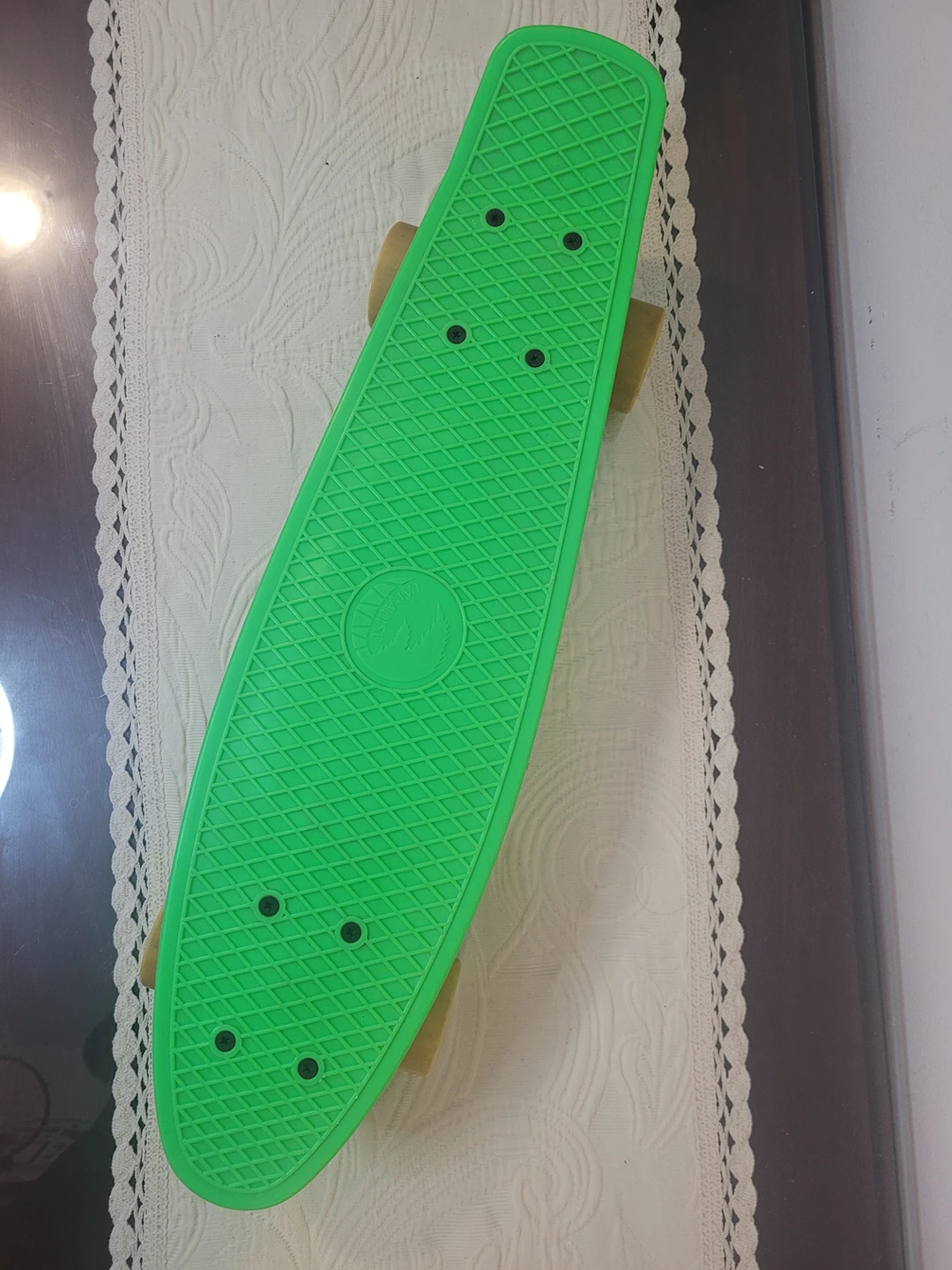 Green skateboard image indicator(2)