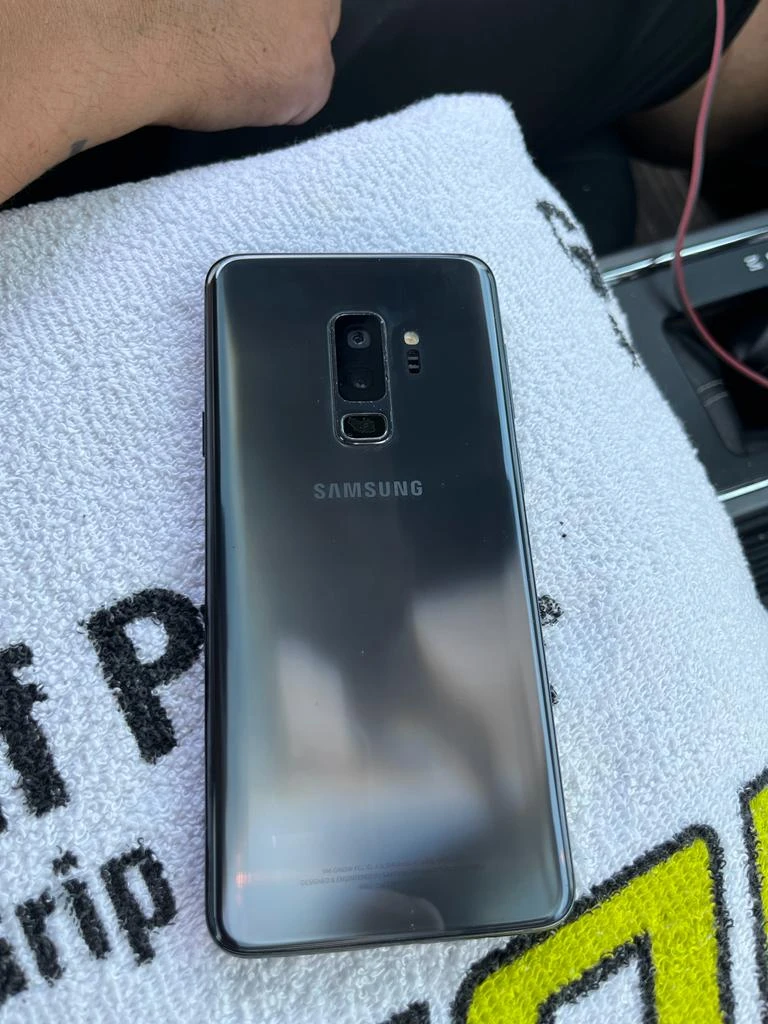 samsung galaxy S9 plus - photo 2