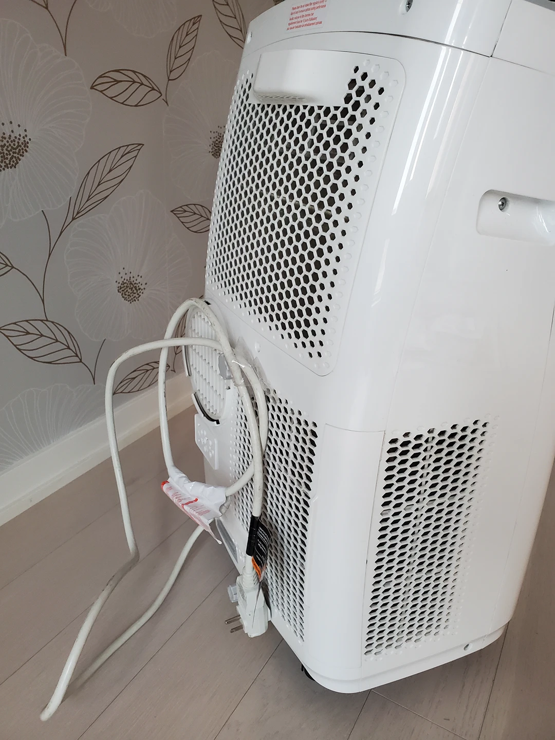 Portable A/C Unit 10,000 BTU image indicator(3)