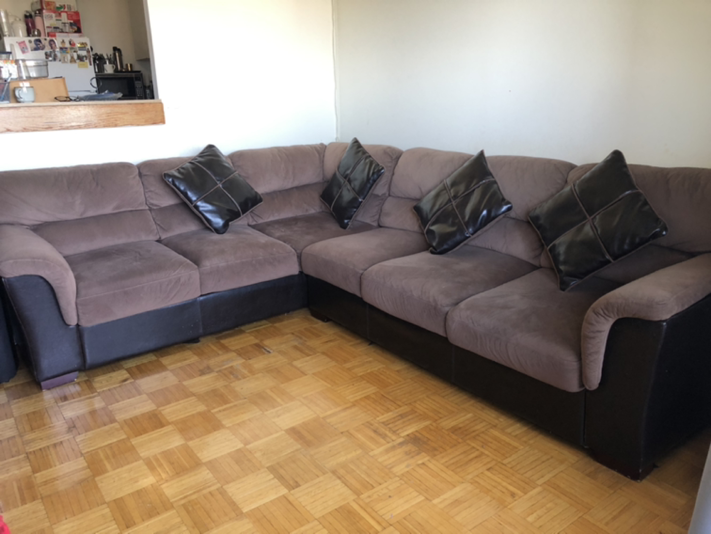 Sectional Couch - photo 4