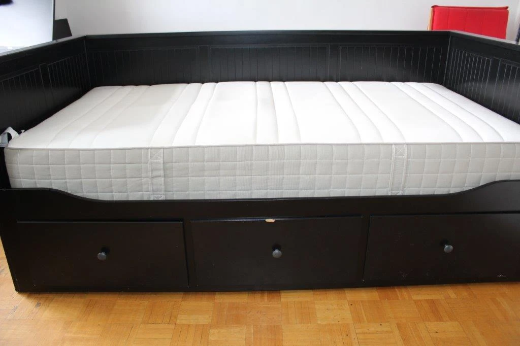 Ikea Hemnes Daybed Frame with 3 drawers( mattress not included) - photo 4