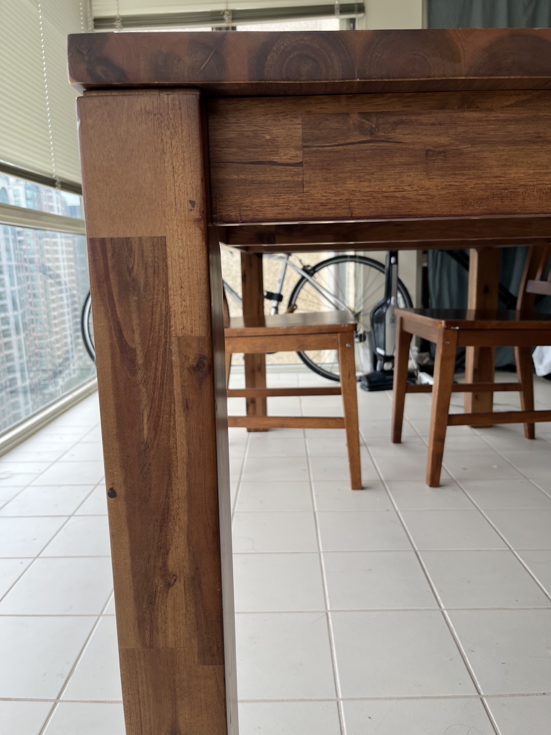 Table for 6 - photo 3