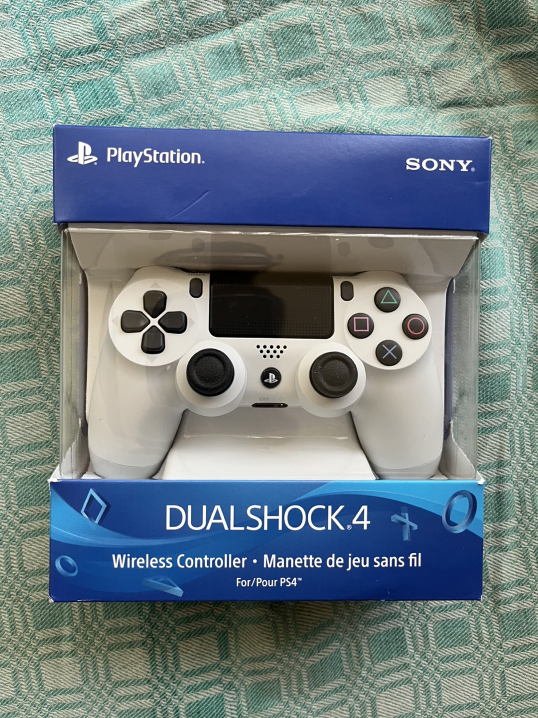 Ps4 Dual shock 4 controller white brand new