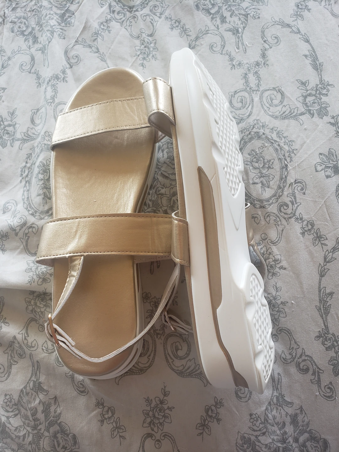 cute matte gold sandals - photo 2