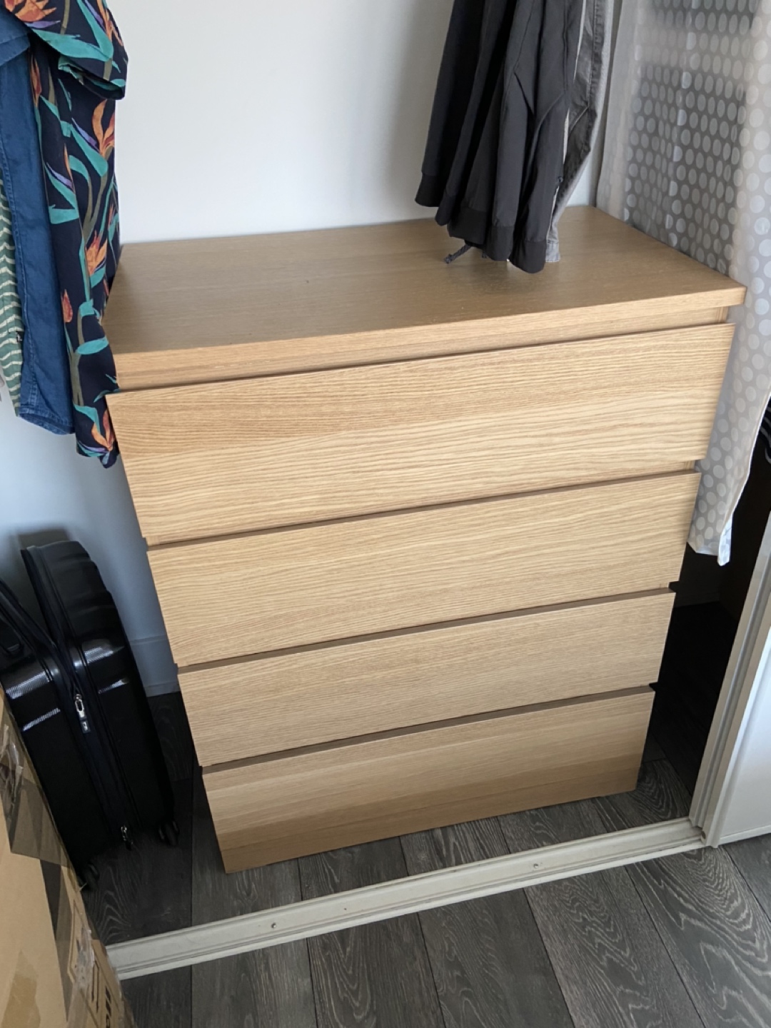 MALM Ikea dresser - photo 2