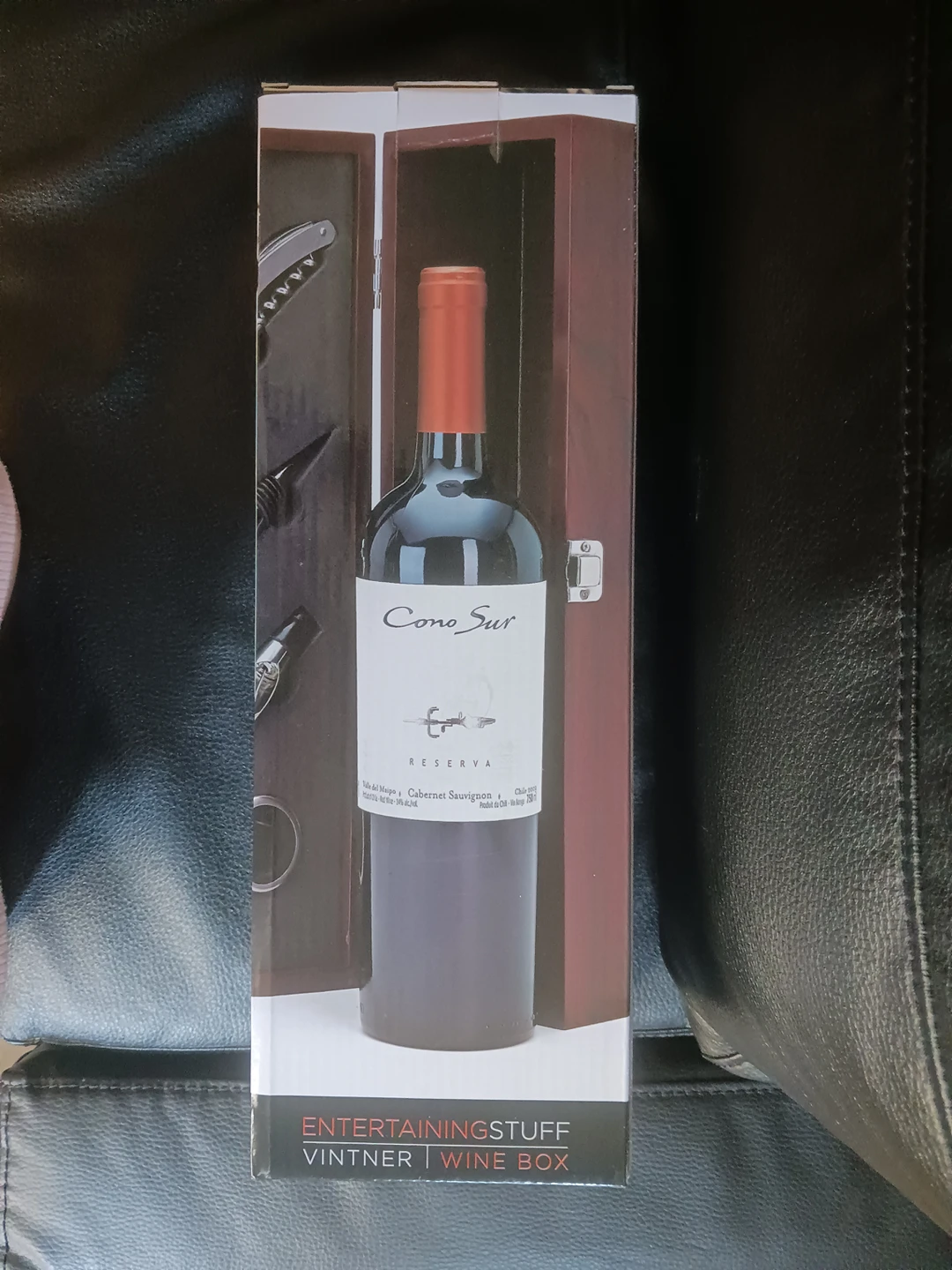classy Vintner Wine Box + accessories image indicator(2)