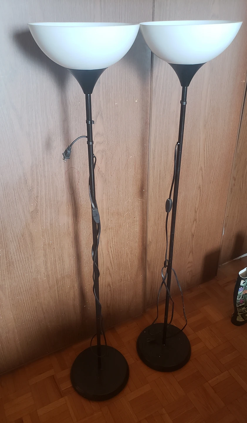 Floor lamps